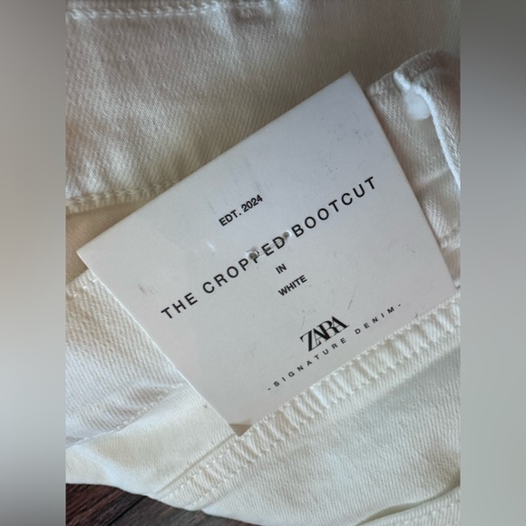 ZARA slim fit cropped bootcut high rise jeans in white size 10 **Damaged** - Picture 6 of 7